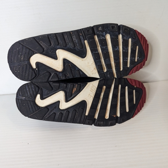 Nike Air Max 90 Youth size 3 Black Red lace up sneakers shoes - Picture 7 of 9